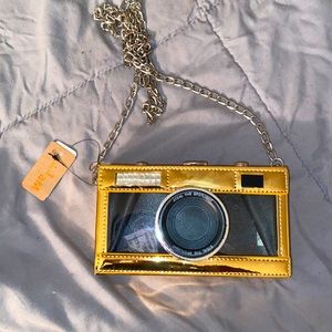 Camera pocketbook